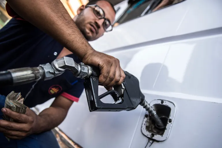 مصر ترفع أسعار البنزين للمرة الثانية هذا العام (الفرنسية)