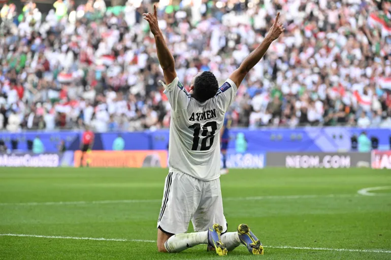أيمن حسين سجل هدفي العراق في مواجهة اليابان بكأس آسيا (الفرنسية)
