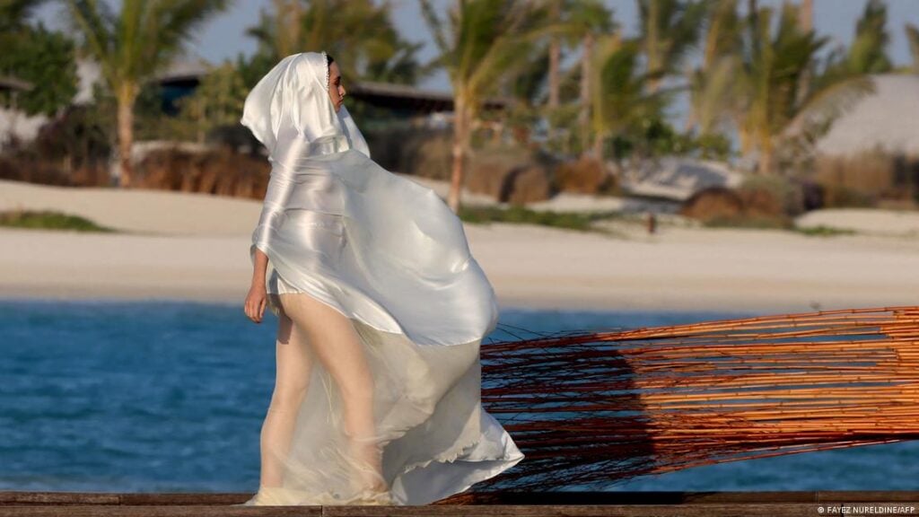 أسبوع الموضة في البحر الأحمر: فخامة الأزياء السعودية