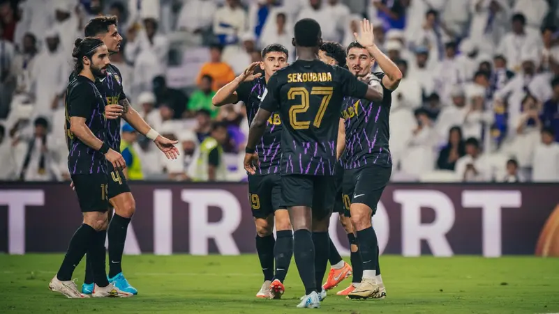 العين سجل ثلاثة أهداف في كل شوط
