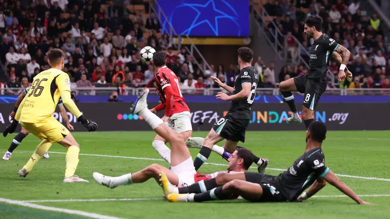 ميلان يسقط أمام ليفربول في دوري أبطال أوروبا