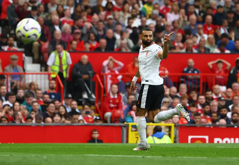 أخبار محمد صلاح: هل سيجدد عقده أم سينتقل إلى نادٍ جديد؟