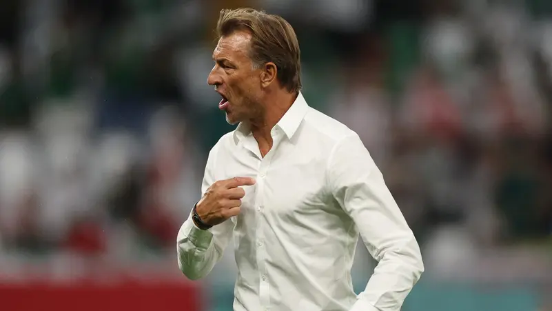 رينارد يعود إلى تدريب المنتخب السعودي، منافسة قوية في الأفق