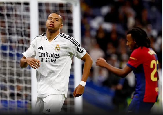 مبابي: بين الاتهامات والتركيز على اللعب 