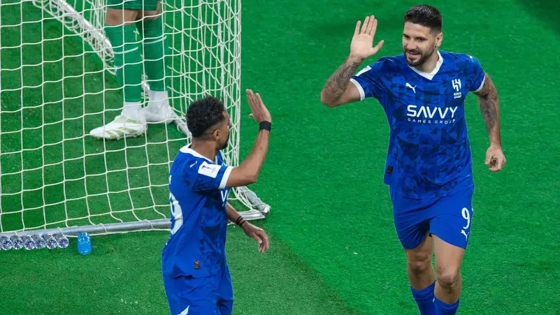 الهلال يهزم الاستقلال الإيراني 3-0 في دوري أبطال آسيا 