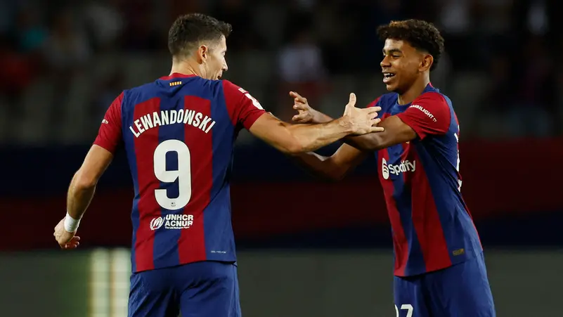 يامال وليفاندوفسكي ثنائي برشلونة