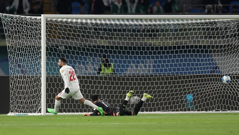المنتخب البحريني يتفوق على السعودية بثلاثة أهداف في كأس الخليج