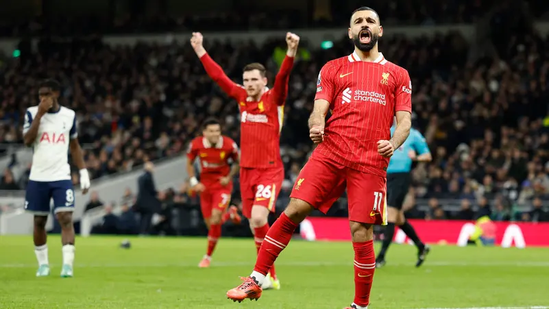 ليفربول يستعيد صدارة الدوري بفوز ساحق على توتنهام