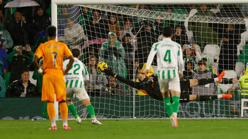 ريال مدريد يتعرض لهزيمة مفاجئة ضد بيتيس 