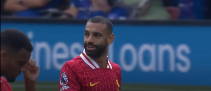معاناة محمد صلاح في النهائيات وتاريخ الأداء