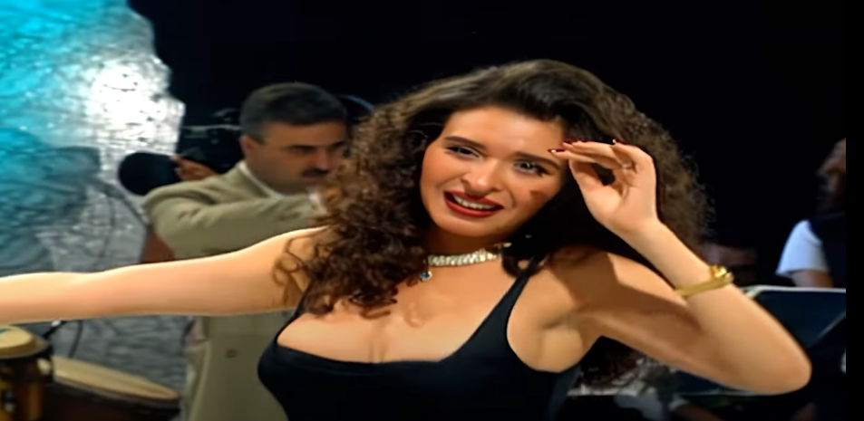 سلسلة دينا بريستيج: دورها في الكوميديا الجديدة