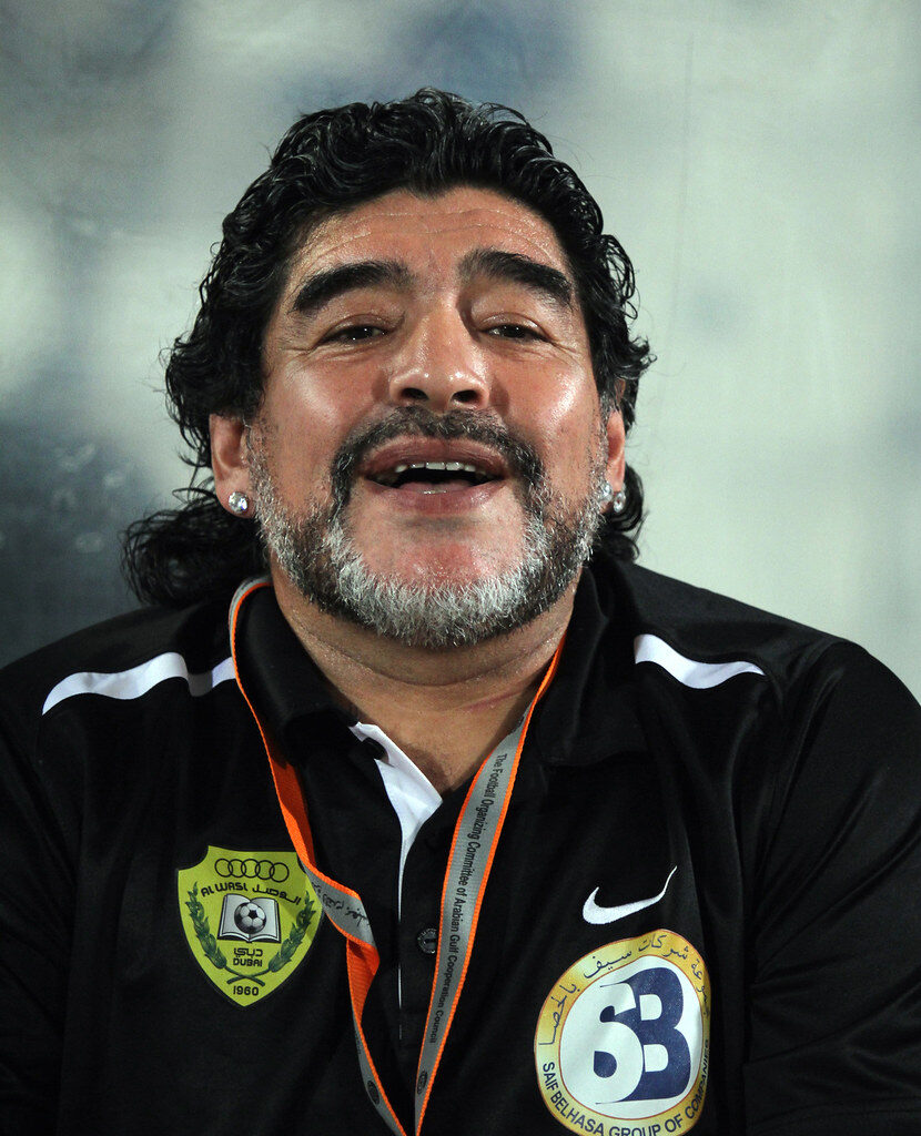 الاعب الارجنتيني مارادونا