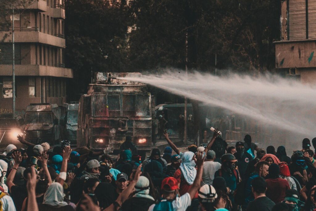 صورة تعبيرية لإحتجاجات المواطنيين ضد المهاجرين بليبيا/المصدر/Pexels