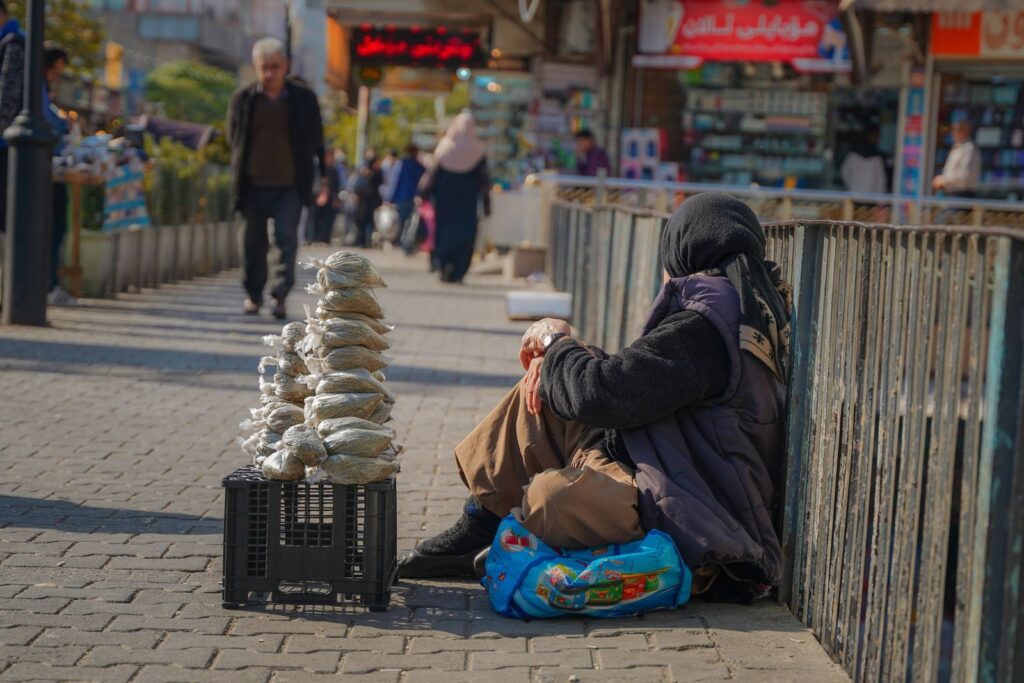 صورة تعبيرية للمستوى المعيشي للمواطين الايراني/المصدر/Pexels