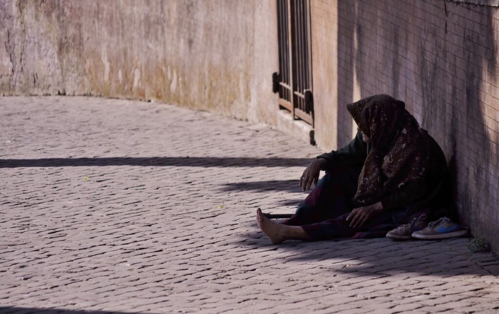 صورة تعبيرية تُجسد حالة الفقر بإيران/المصدر/Pexels
